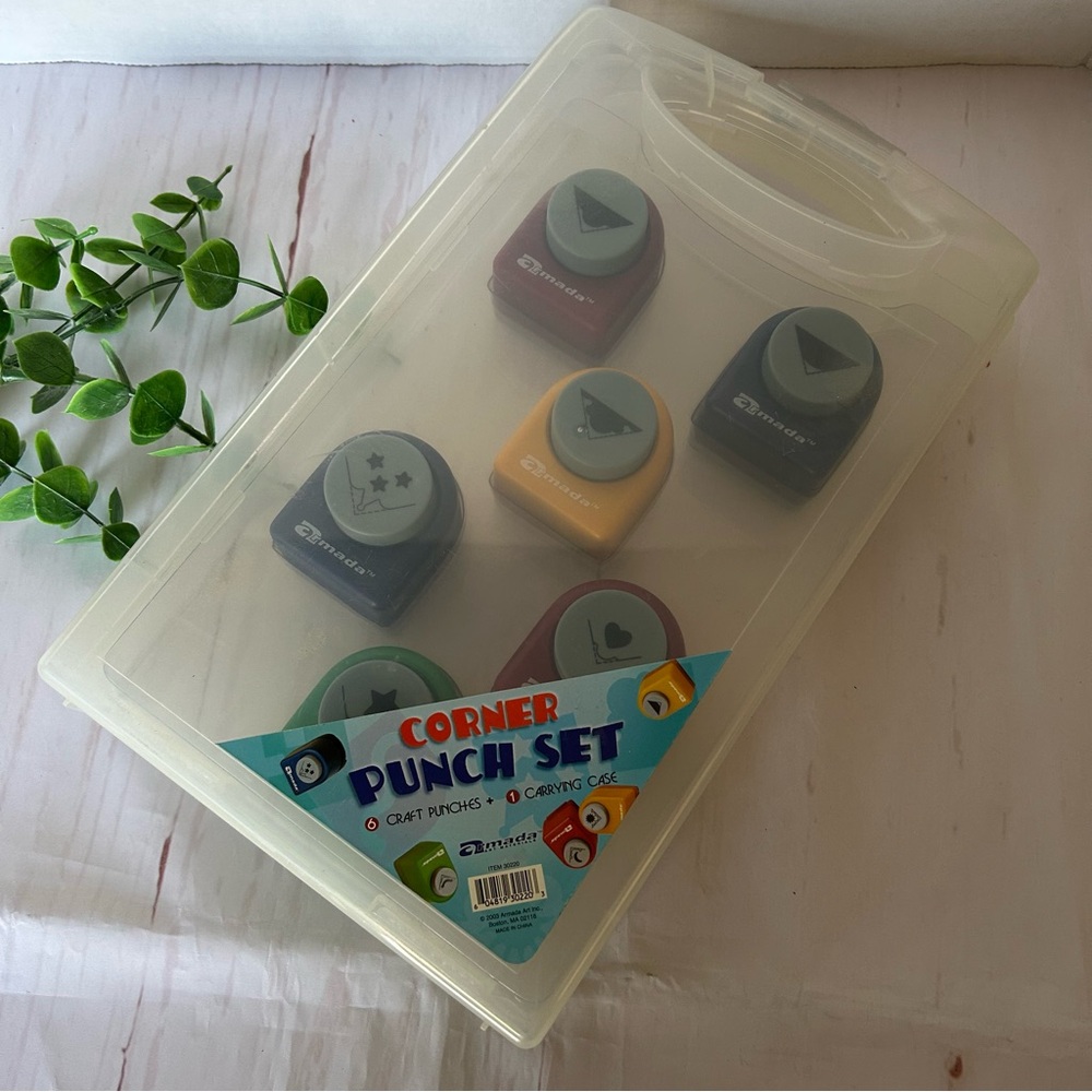 ARMADA • Corner Punch Set - Picture 2 of 12